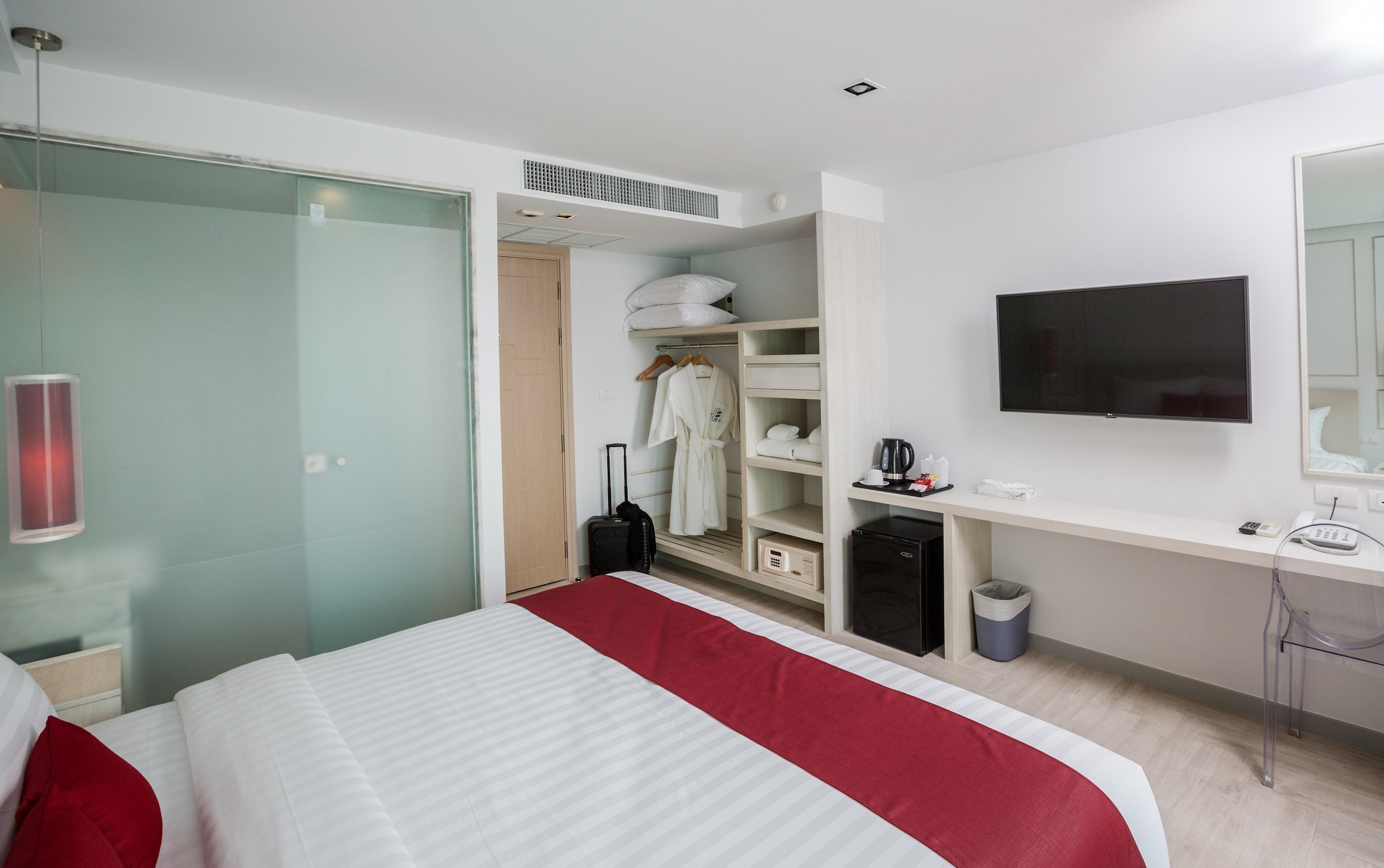 The Bloc Hotel Phuket - Sha Extra Plus Patong Exterior foto