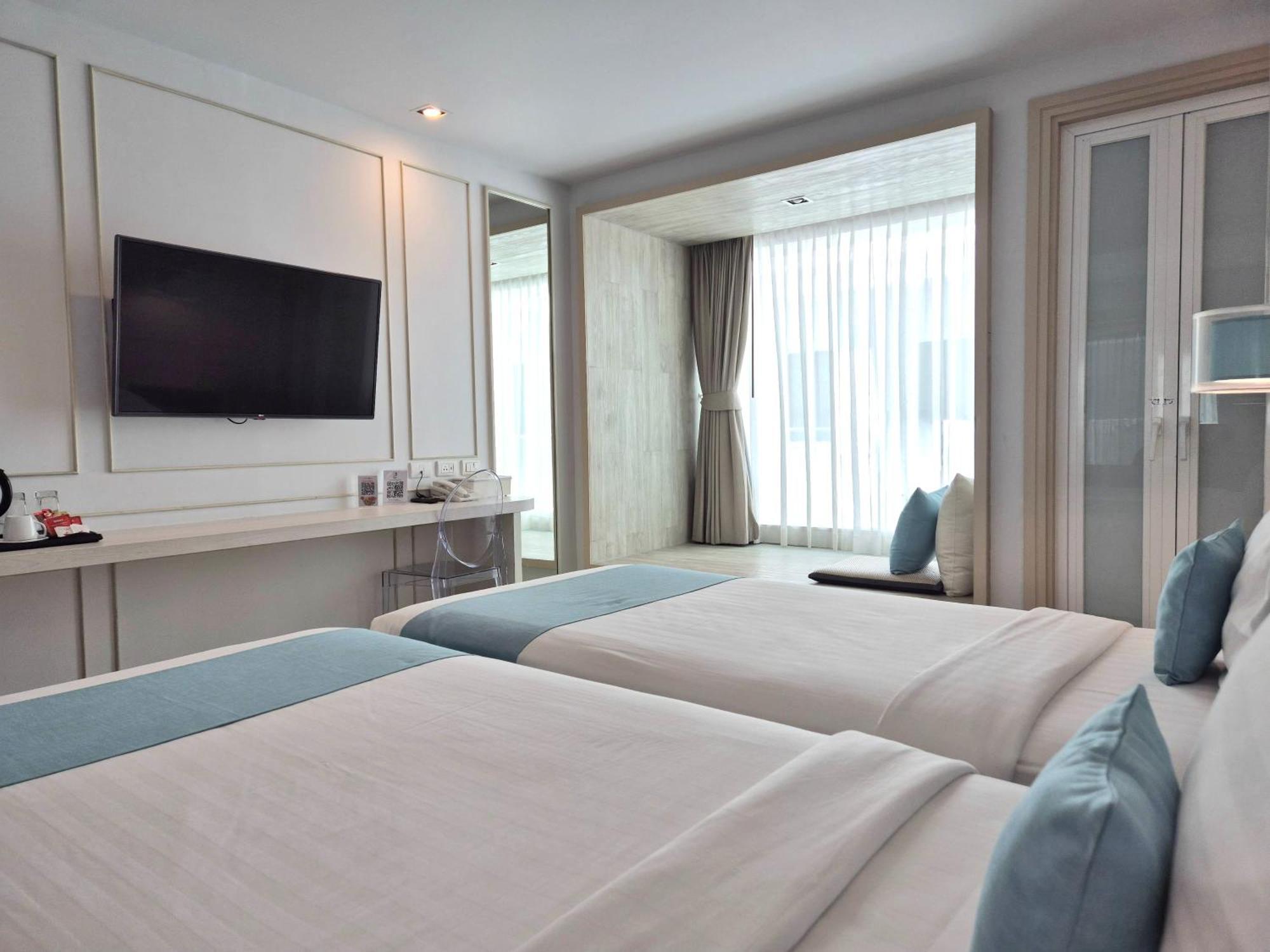 The Bloc Hotel Phuket - Sha Extra Plus Patong Exterior foto