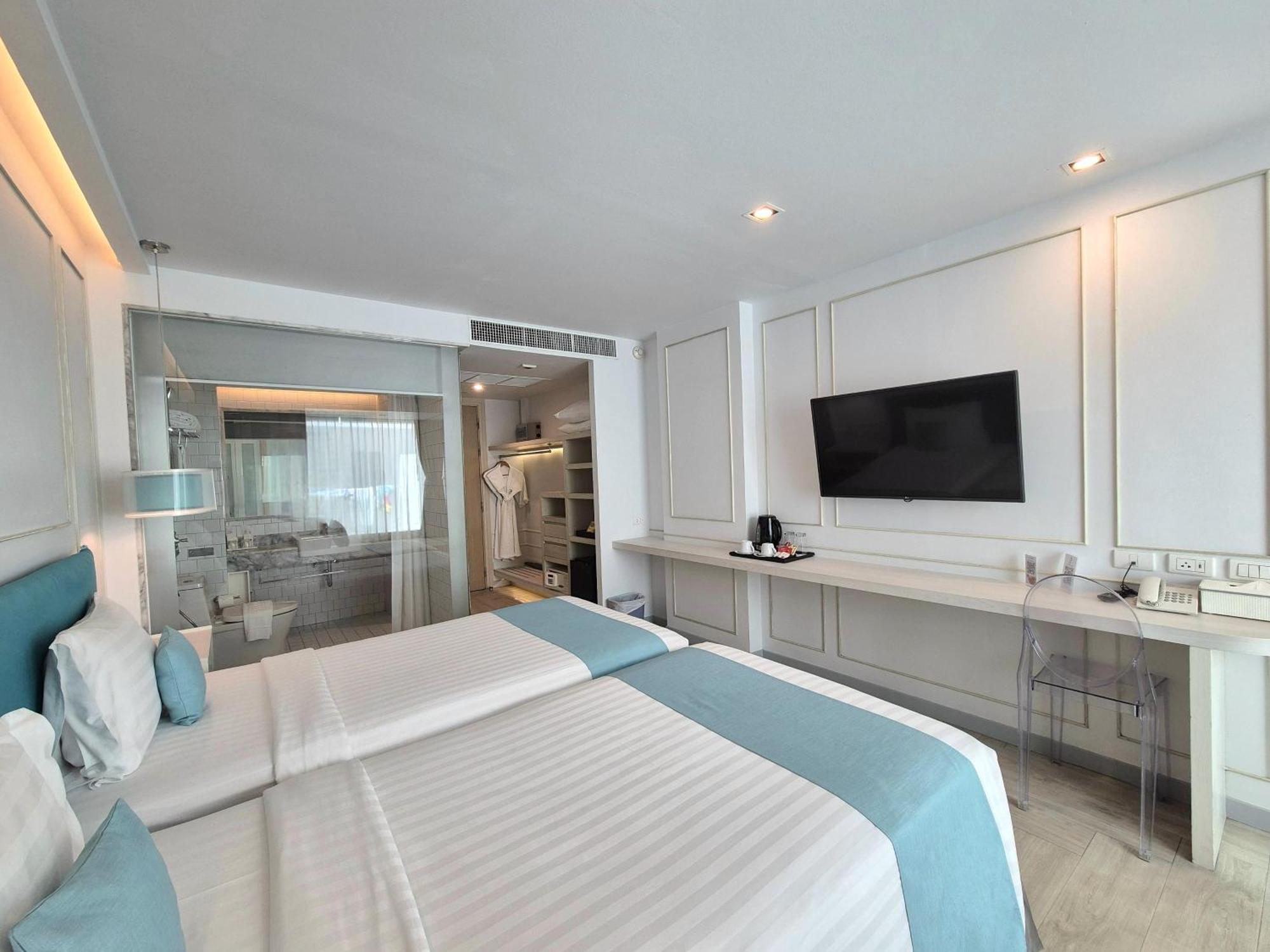 The Bloc Hotel Phuket - Sha Extra Plus Patong Exterior foto