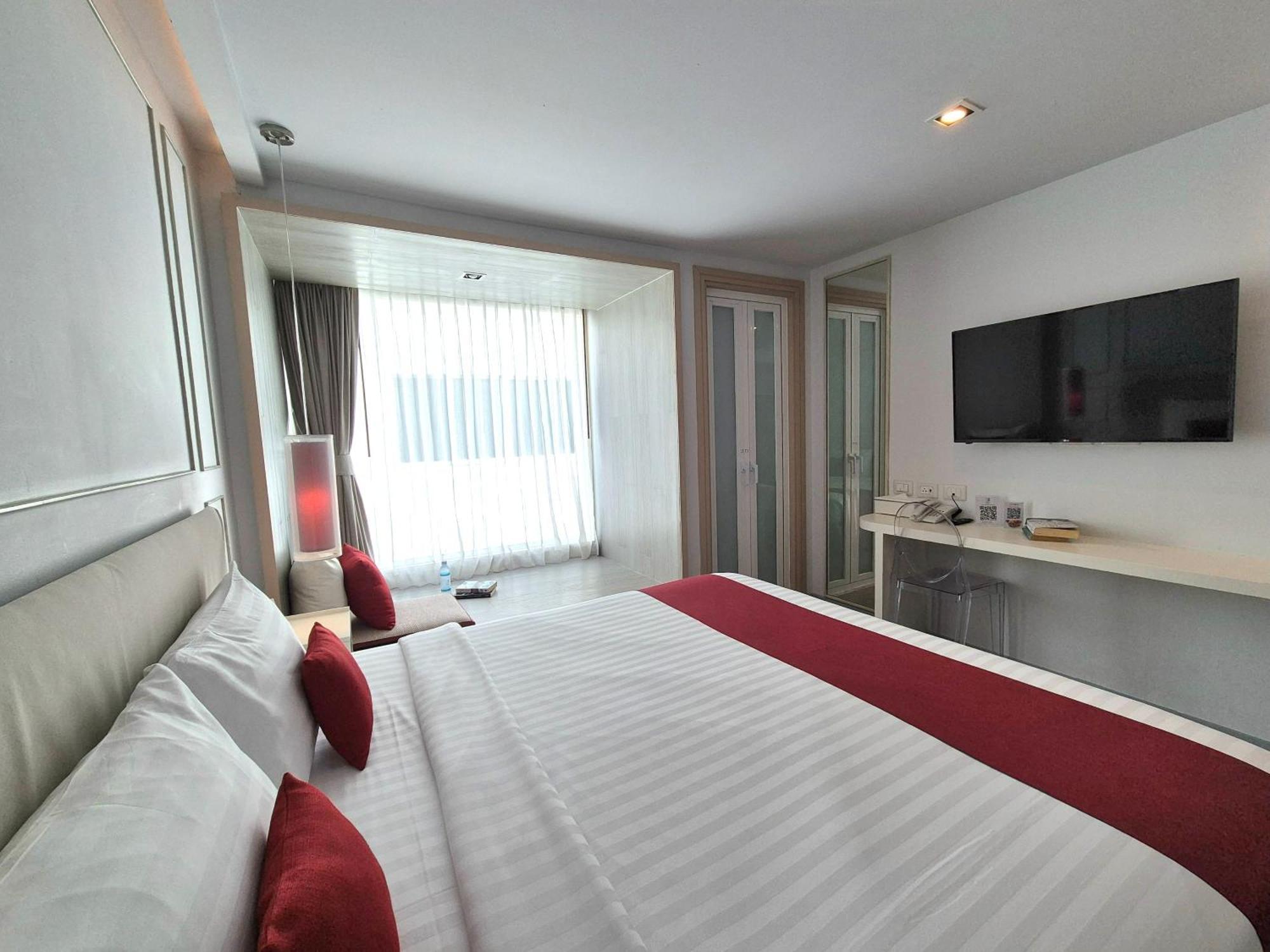 The Bloc Hotel Phuket - Sha Extra Plus Patong Exterior foto