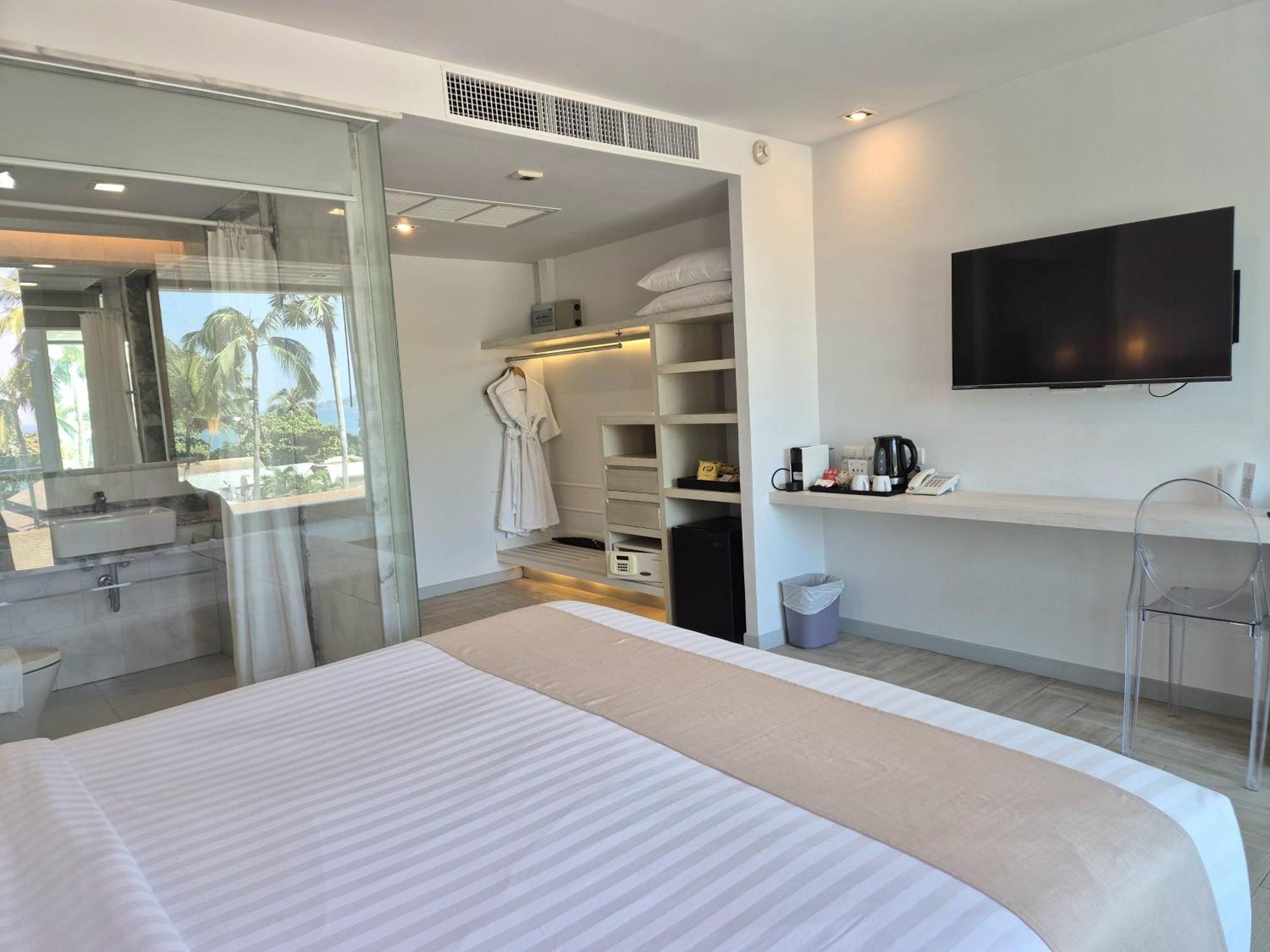 The Bloc Hotel Phuket - Sha Extra Plus Patong Exterior foto