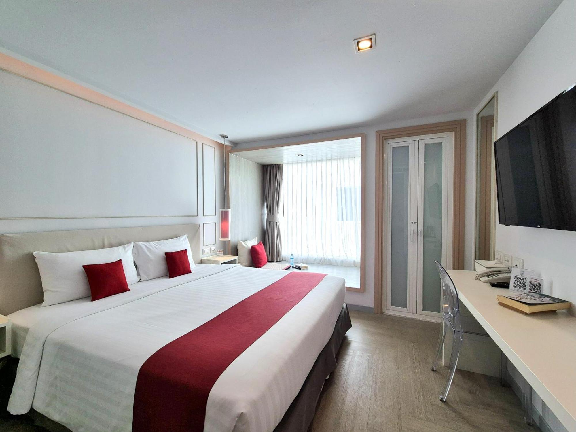The Bloc Hotel Phuket - Sha Extra Plus Patong Exterior foto